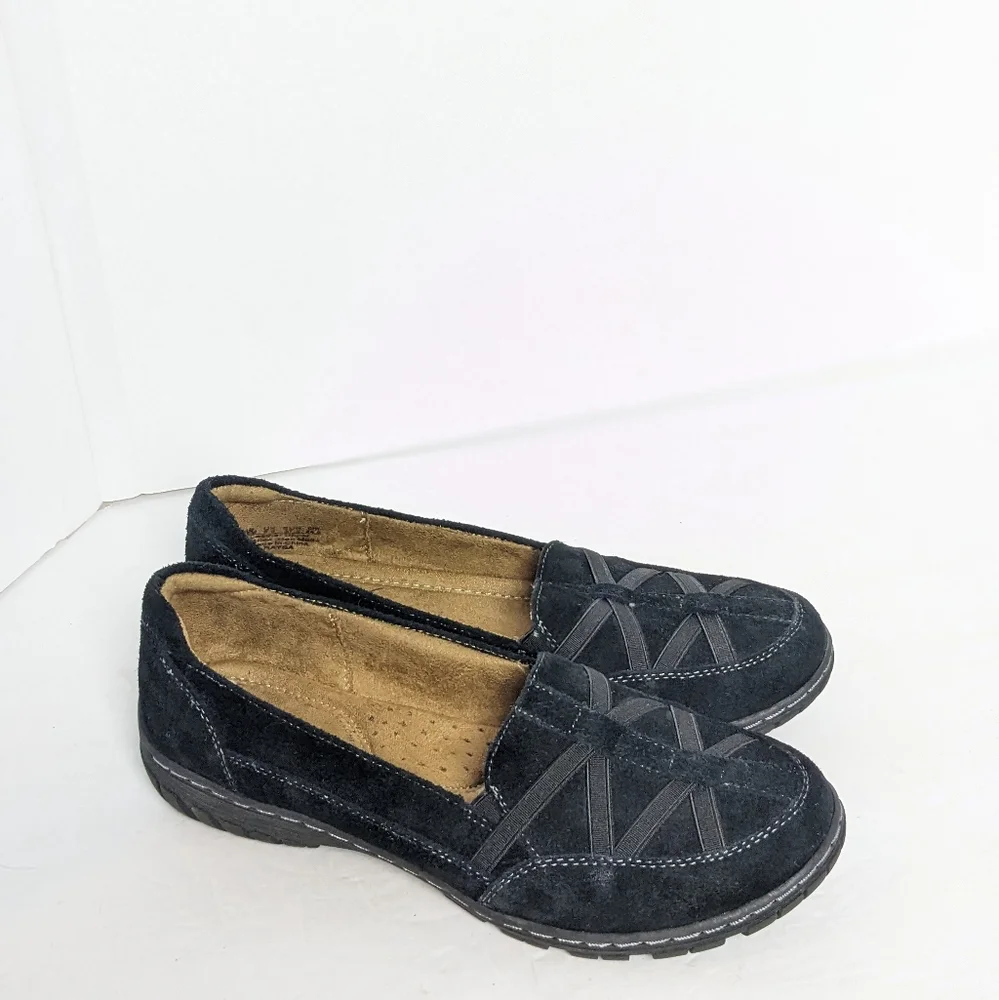 Natural soul suede loafers